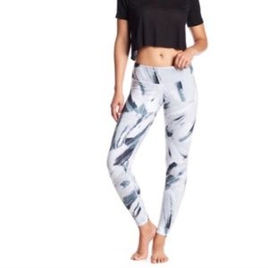ALO Yoga Paint Swirl Airbrush Leggings